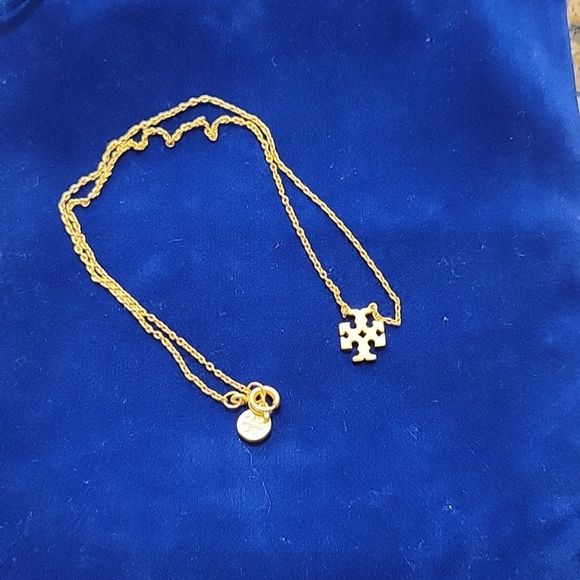 Tory Burch gold 14in necklace new